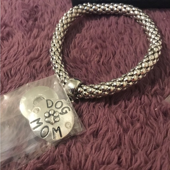 Adorable NEW Hello Kitty Silver Toned Fashion Charm Bracelet With Charms - Picture 14 of 15